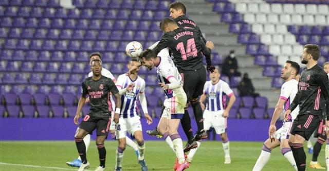 ريال مدريد يحقق فوزاً ثميناً على بلد الوليد ويواصل اللحاق بـ أتليتكو المتصدر