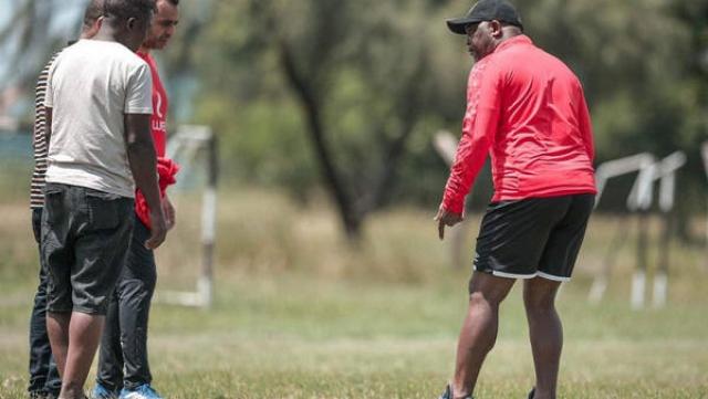 موسيماني يحذر لاعبي الأهلي برسالة شديدة اللهجة