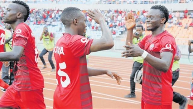 الأهلي يتأخر بهدف صاروخي أمام سيمبا في الشوط الأول