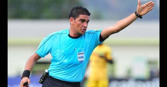 ابراهيم نورالدين حكما لمباراة المصري وسيراميكا كليوباترا