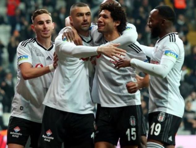 بيشكتاش يواصل مزاحمة جالطة سراي في صدارة الدوري التركي