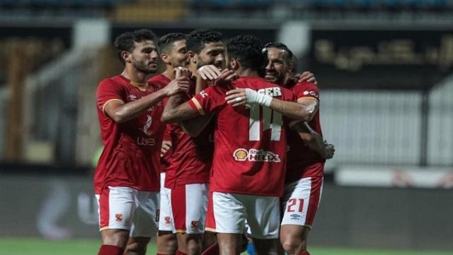 الأهلي يقسو علي سموحة برباعية نظيفة في الإسكندرية