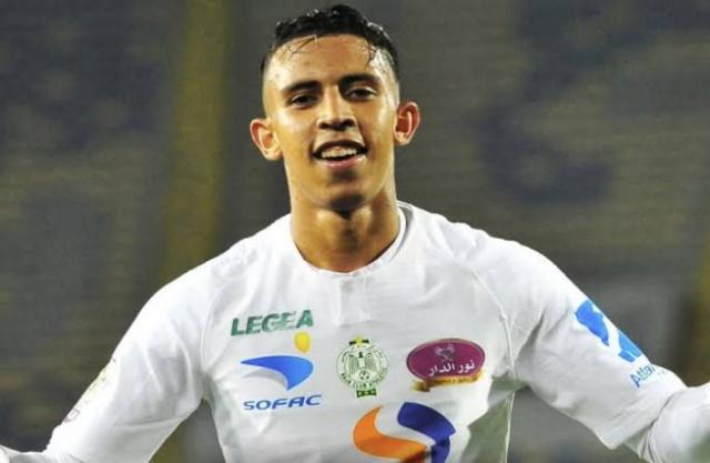 رحيمي ينفرد بإنجاز جديد مع الرجاء