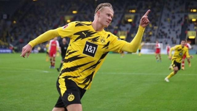 بوروسيا دورتموند يعلق على مستقبل هالاند