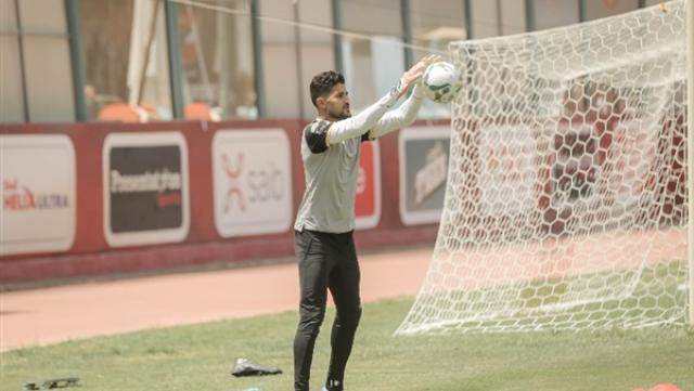 علي لطفي ينتظم في تدريبات حراس المرمى