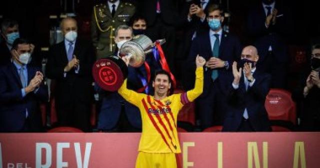 ليونيل ميسي، قائد برشلونة