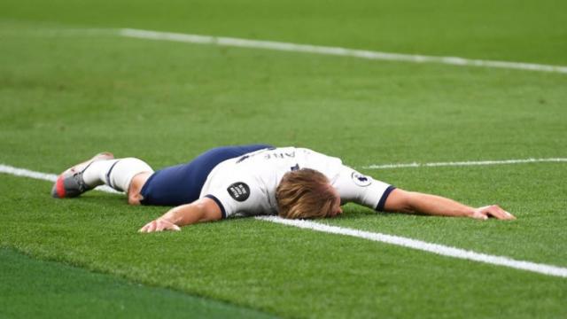 توتنهام يعتزم تغريم هاري كين بسبب تمرده