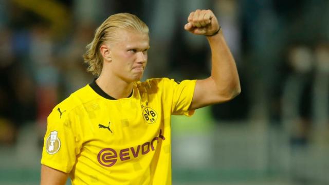 بايرن يسعى خلف هالاند ودورتموند يؤكد لن يرحل