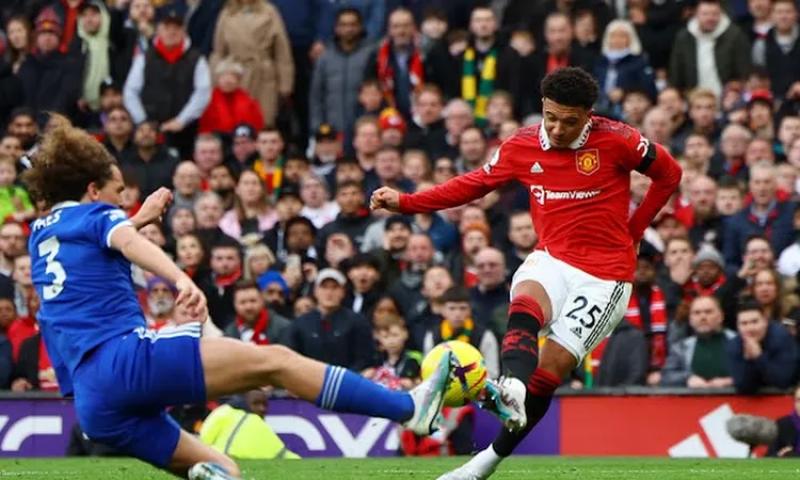 مانشستر يونايتد يضرب ليستر سيتي بثلاثية نظيفة في الدوري الإنجليزي