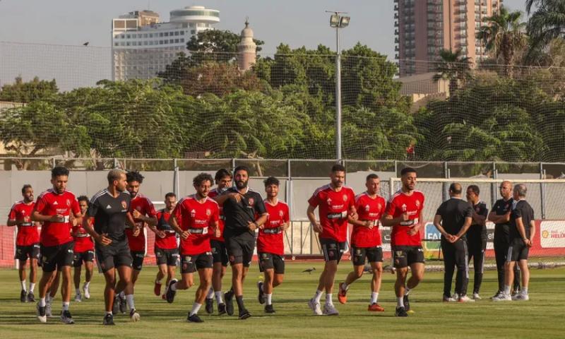 الأهلي يخوض مرانًا خفيفًا في النمسا.. اليوم