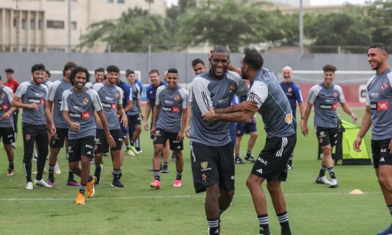 موديست يشارك في تدريبات الأهلي