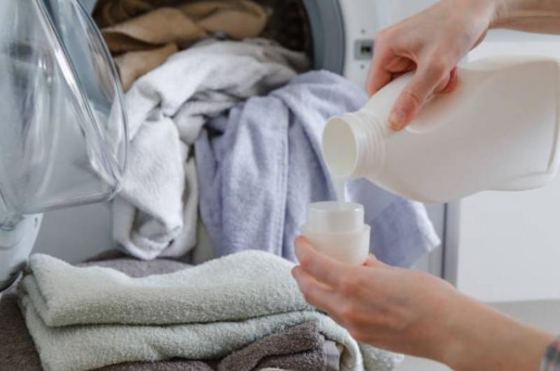 نصائح فعالة لاستخدام المنظفات المنزلية بشكل آمن وصحي