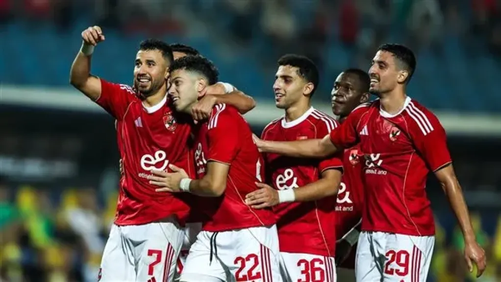 فرحة لاعبي الأهلي بعودة إمام عاشور وهدفه الأول في الموسم