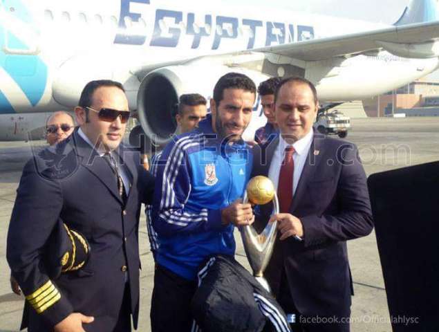 على هامش مباراة الأهلى والزمالك  ...أخبار سارة لأمير القلوب 